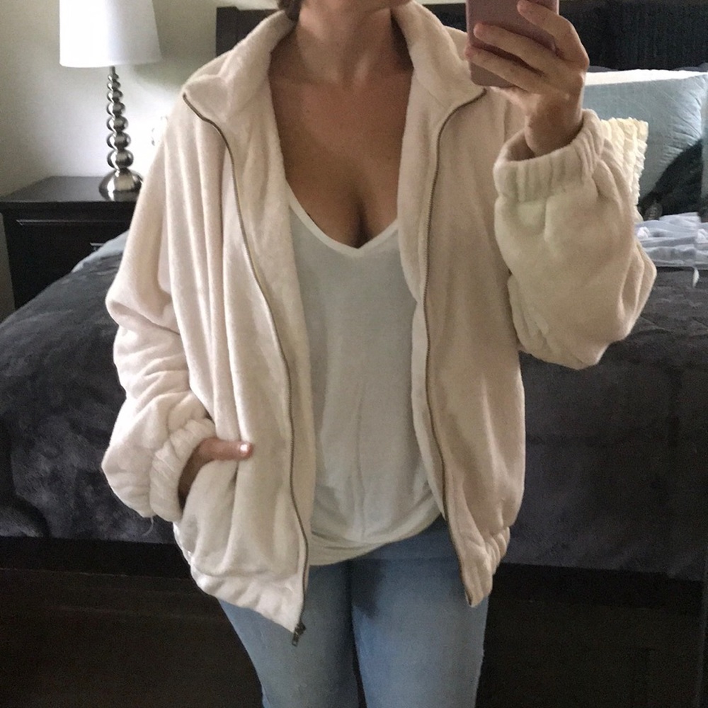 LAST1️⃣ Polar Bear Ultra soft zip oversized jacket - Picture 2 of 8